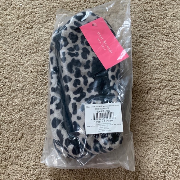 Isaac Mizrahi Slippers (Bin K) - Picture 3 of 3